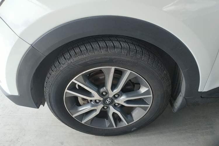 Used Hyundai ix25 2016 1.6T Dual-Clutch Two-Wheel Drive Smart GLS Model
