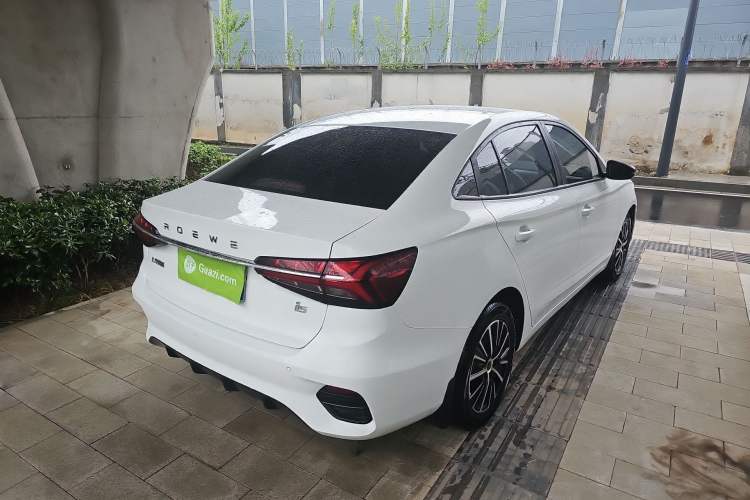 Used Roewe i5 2021 1.5L CVT Platinum Edition Rear Right 45 Deg