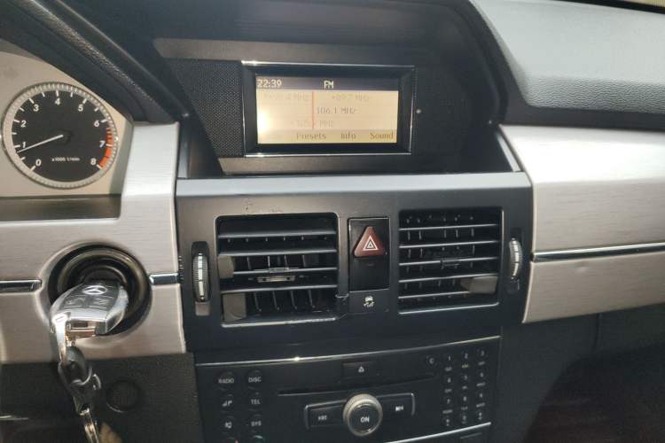 Used Mercedes-Benz GLK-Class 2012 GLK 300 4MATIC Fashion Model