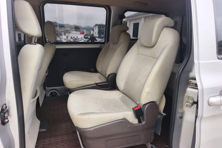 Used Wuling Hongguang V 2022 1.5L Enjoy Edition Electric-Powered LAR