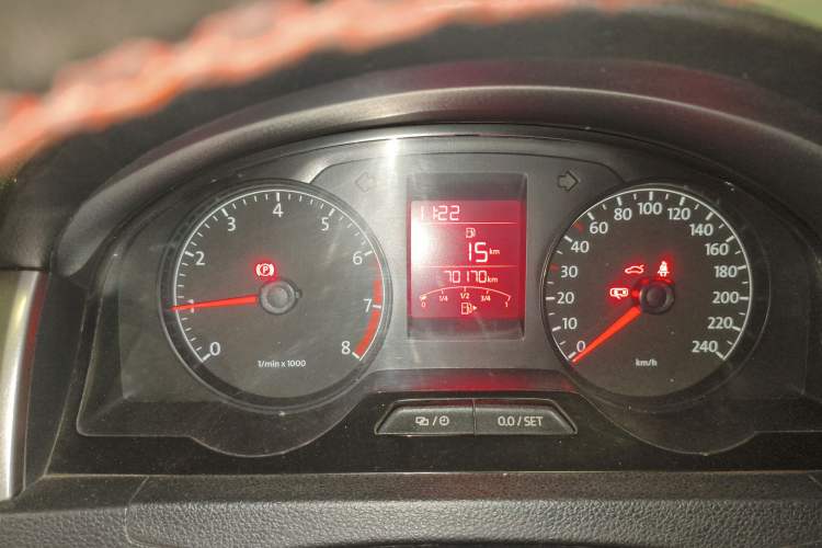 Used Volkswagen Santana 2015 1.4L Manual Comfort Edition
