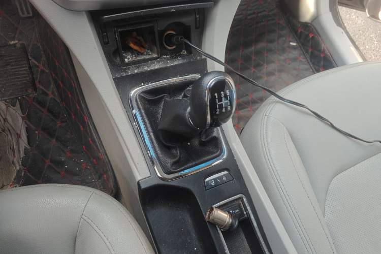 Used Geely Auto Emgrand 2014 Sedan 1.5L Manual Elite Model