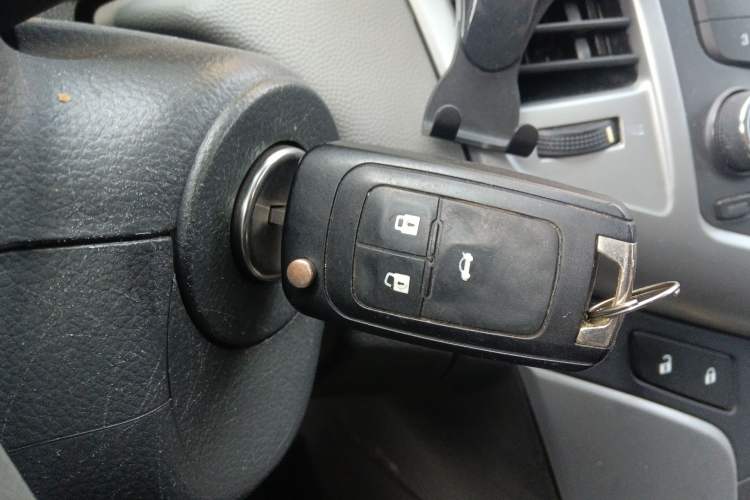 Used Chevrolet Cruze 2013 1.6L SL Sunroof Edition MT
