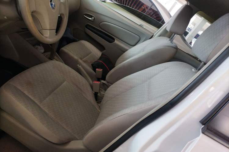 Used Venucia D50 2015 1.6L Automatic Fashion Edition
