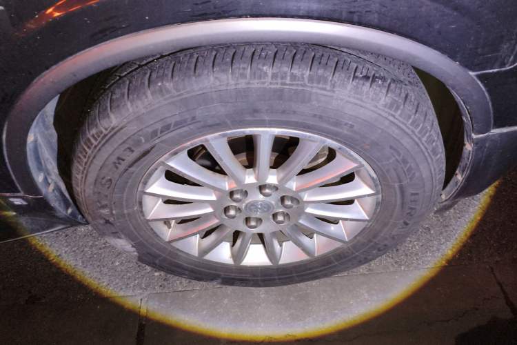 Used Buick Enclave 2010 3.6L Elite Edition
