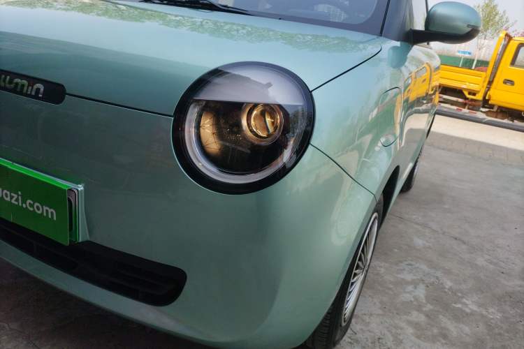 Used CHANGAN NEVO Lumin 2022 155 km – Refreshingly Sweet Edition Left Front Headlight