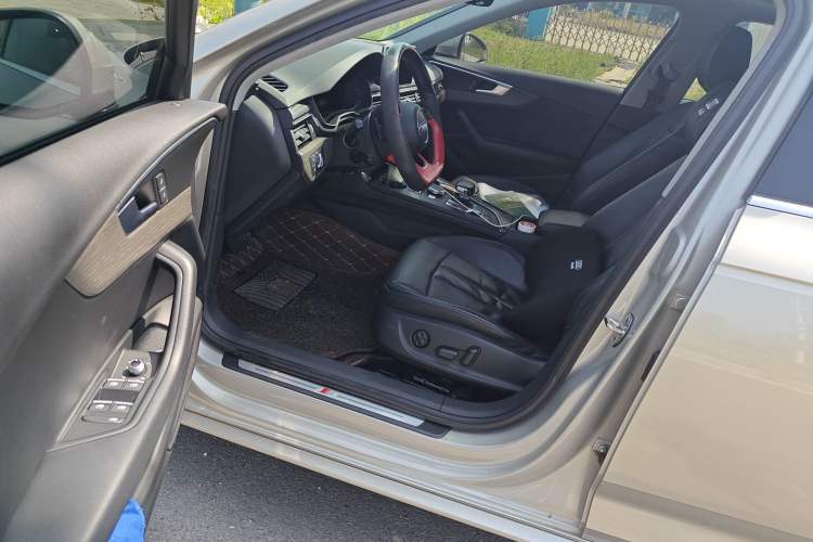 Used Audi A4L 2018 30th Anniversary Edition 40 TFSI Fashion Model Driver Seat