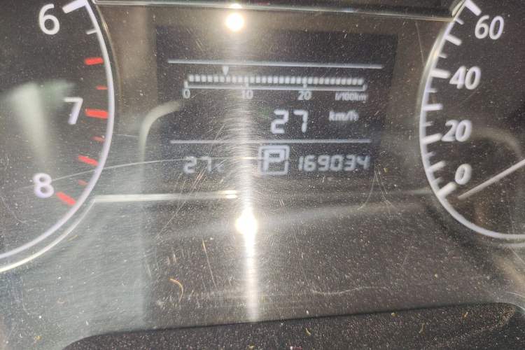 Used Nissan Tiida 2011 1.6L CVT Comfort Model
