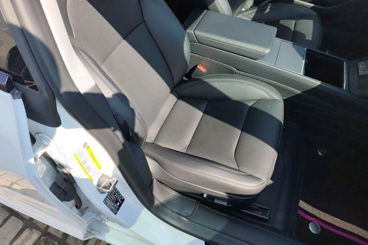 Used Tesla Model 3 2023 Rear-Wheel-Drive Version