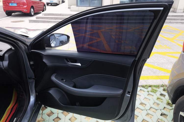 Used Roewe i5 2023 1.5L Manual Comfort Edition
