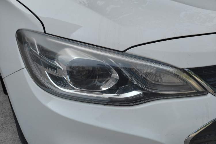 Used Chevrolet Cavalier 2019 320 Automatic Xinyue Edition Right Front Headlight