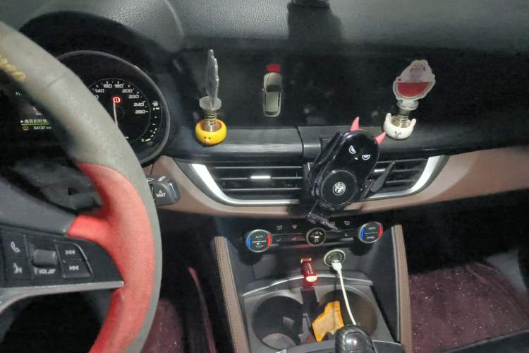 Used Alfa Romeo Stelvio 2017 2.0T 200HP Elite Edition
