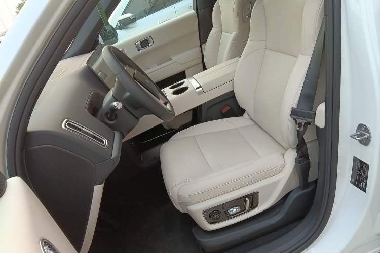 Used Li Auto L9 2025 Ultra Smart Refreshed Edition Left Front Seat