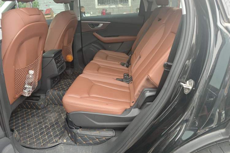 Used Audi Q7 2022 45 TFSI quattro S line Sport Edition Left Rear Seat