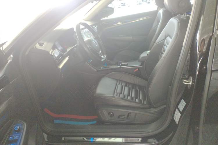 Used Volkswagen Passat 2020 330TSI Elite Edition China VI