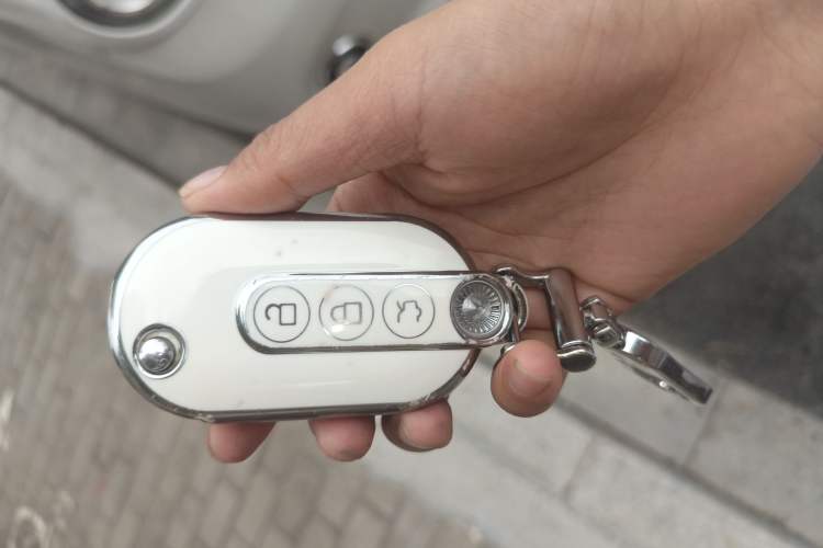 Used Wuling Hongguang MINIEV 2024 3rd Generation 215km Advanced Version