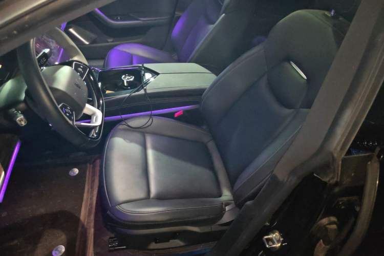 Used NETA S 2023 Pure Electric 520km Rear-Drive Lite Version Left Front Seat