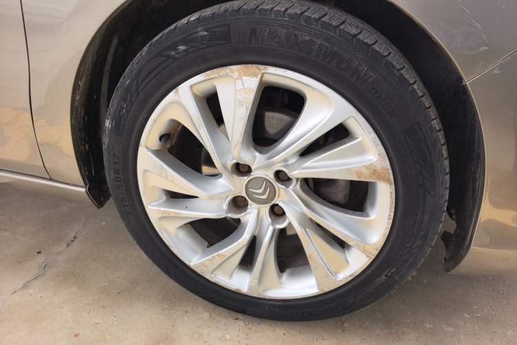 Used Citroen C4L 2013 1.6 THP Automatic Impression Edition Right Front Wheel Hub