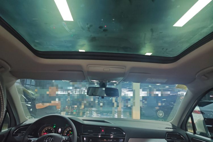 Used Volkswagen Tiguan L 2020 330TSI Automatic Two-Wheel Drive Panoramic Comfort Edition China VI Standard