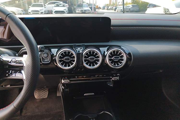 Used Mercedes-Benz A-Class 2024 A 200 L Fashion Model Audio And AC Panel