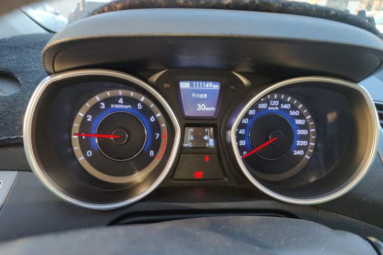 Used Hyundai Elantra (5th Generation / Langdong) 2015 1.6L Manual Leading Model Instrument Cluster