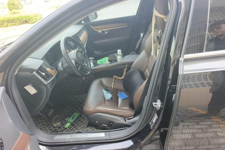 Used Volvo S90 2020 T5 Zhiyi Luxury Edition