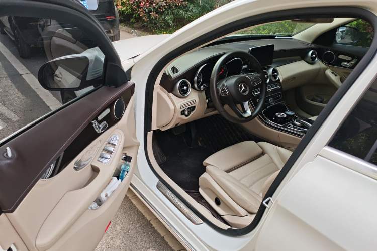 Used Mercedes-Benz C-Class 2016 C 200 L