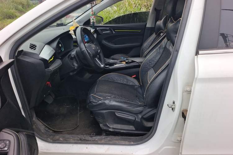 Used Roewe i5 2021 1.5L CVT Platinum Edition