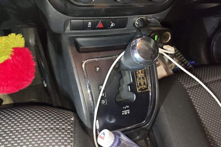 Used Jeep Compass 2013 2.0L two-wheel drive sport version