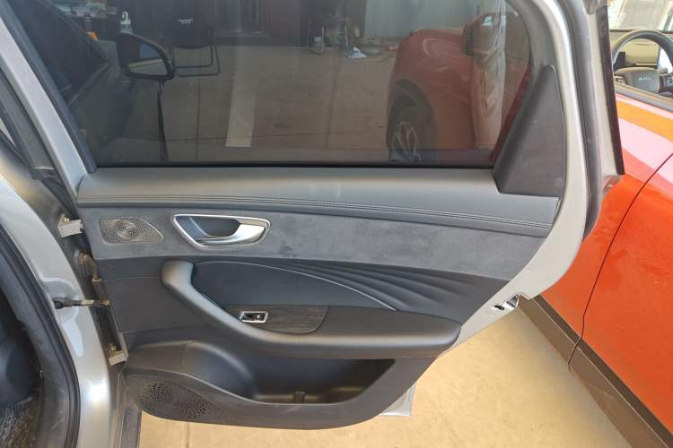 Used Roewe D7 2023 DMH 125km Flagship Edition