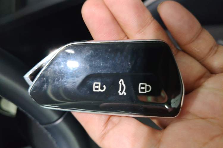Used Volkswagen Golf 2021 280TSI DSG 30th Anniversary Edition Vehicle Key