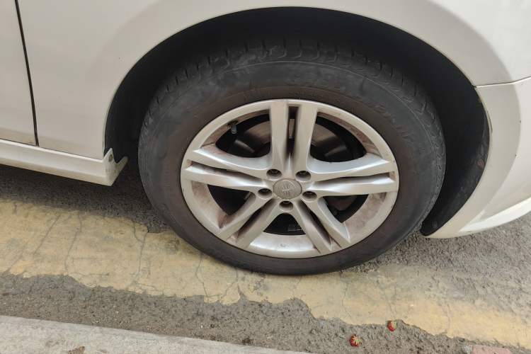 Used Bestune B30 2016 1.6L manual Comfort trim level