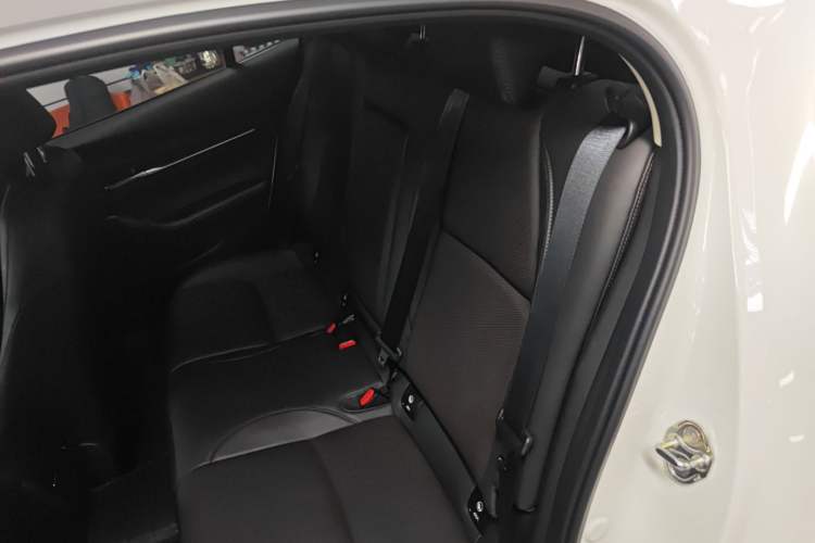 Used Mazda 3 Axela 2023 2.0L Automatic Zhiya Edition Left Rear Seat