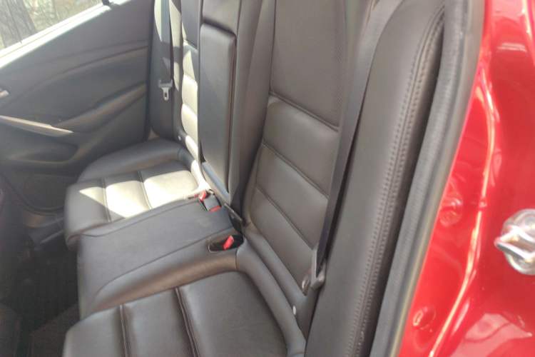 Used Mazda Atenza 2015 2.0L Blue Sky Luxury Edition Left Rear Seat