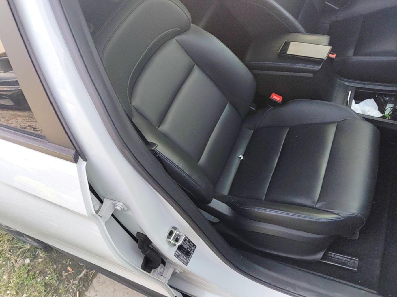 MG 4 EV 2023 415 km Range Sea-Faring Champion Edition — снимка 19