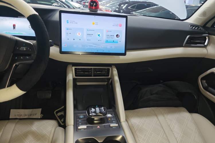 Used BYD Yuan UP 2024 401KM Leading Edition
