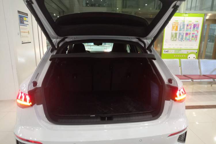 Used Audi A3 2021 Sportback 35 TFSI Fashionable Sports Model
