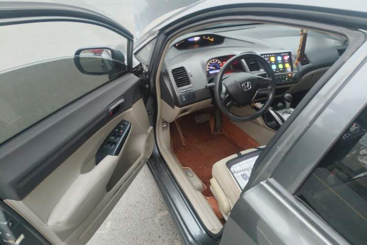 Used CIIMO 2012 1.8L Automatic

