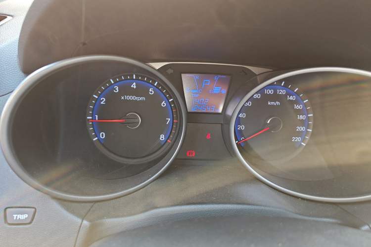 Used Hyundai ix35 2013 2.0L Automatic Two-Wheel Drive Smart GLS China IV Standard
