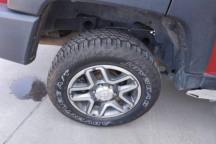 Used BAIC Off-Road BJ40 2016 40L 2.0T Manual All-Wheel Drive Prestige Edition Right Rear Wheel Hub