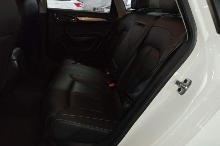 Used Roewe i6 2017 20T Automatic Flagship Edition