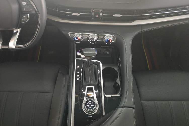 Used CHANGAN CS95 2019 2.0T Two-Wheel-Drive Luxury Version