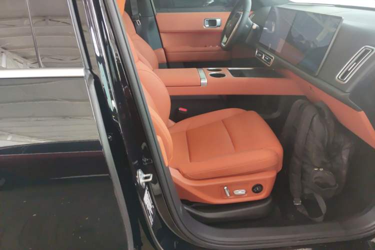 Used Li Auto L6 2025 Pro Smart Refresh Edition Right Front Seat