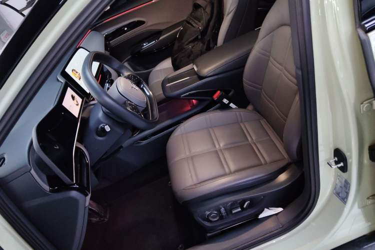 Used Hongqi EH7 2024 690 Pro Left Front Seat