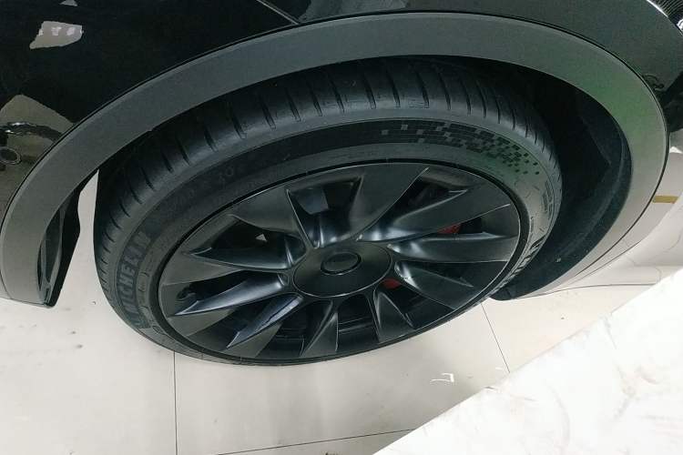 Used Tesla Model Y 2021 Standard Range Rear-Wheel Drive Version