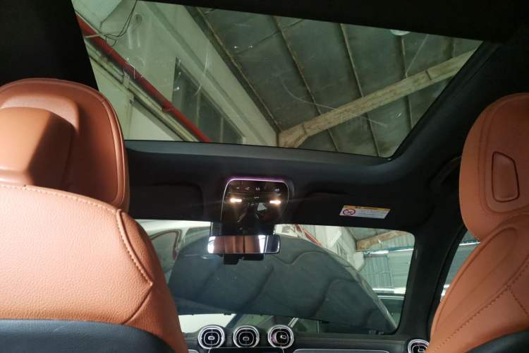 Used Mercedes-Benz GLC 2024 GLC 300 L 4MATIC Luxury Model 5 Seats
