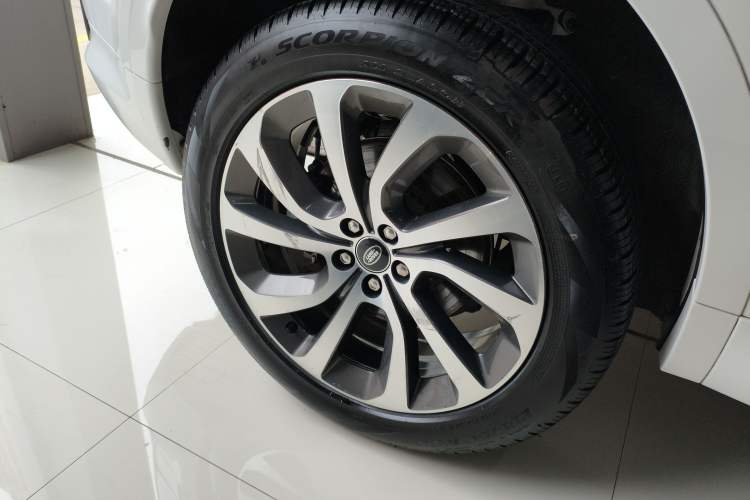 Used Land Rover Discovery Sport 2023 249 PS R-Dynamic S Performance Edition
