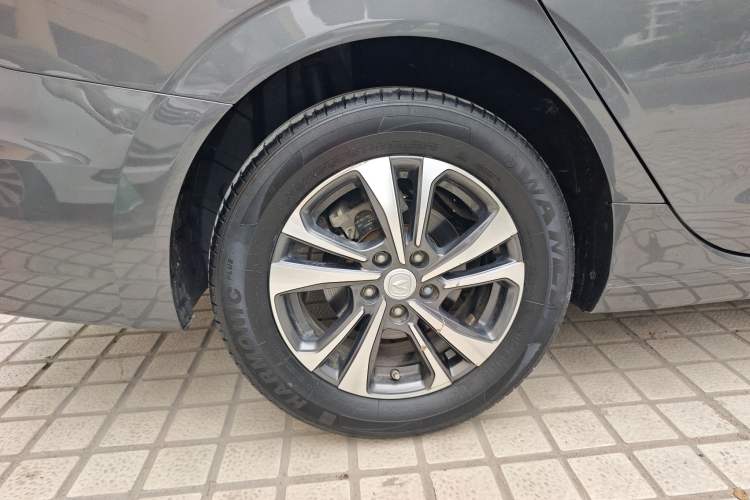 Used CHANGAN Eado 2021 PLUS Blue Whale NE 1.4T GDI DCT Prestige Model Right Rear Wheel Hub