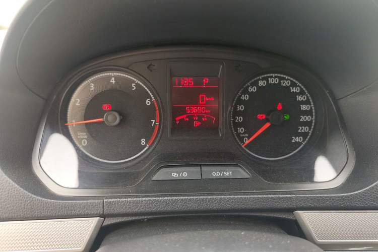 Used Volkswagen Jetta 2017 1.5L Automatic Comfort Model Odometer Close Up