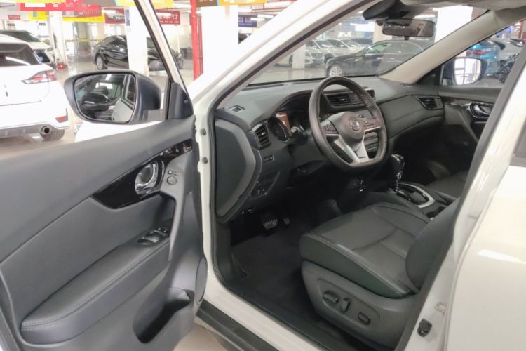 Used Nissan X-Trail 2023 Classic 2.0L Two-Wheel Drive Smart Connect & Comfort Edition Driver Seat